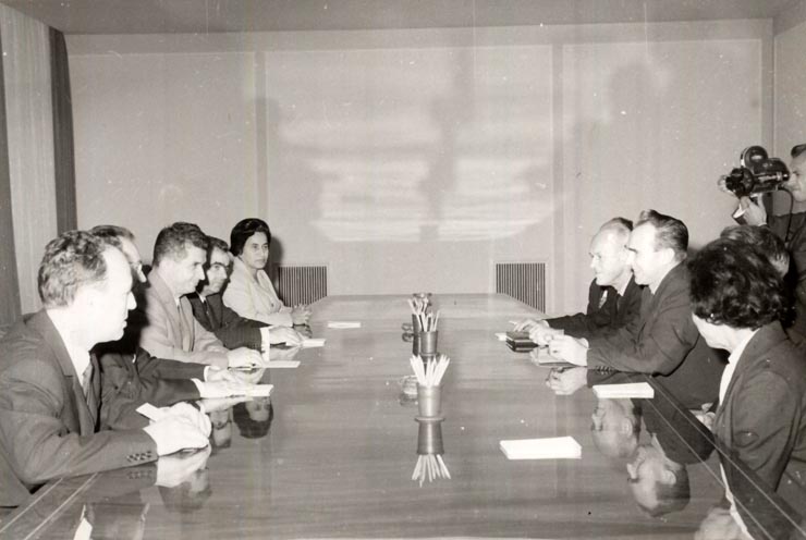 Aspect de la convorbirile dintre delegaţia Partidului Comunist Român şi delegaţia Partidului Comunist din Norvegia, care face o vizită în ţara noastră. (4 X 1966)