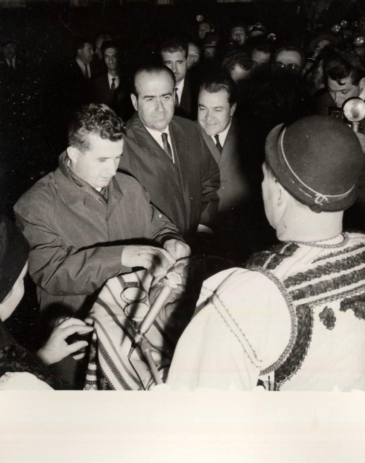 Vizita conducătorilor de partid şi de stat în regiunea Hunedoara (Petroşani) . (7-8 X 1966)