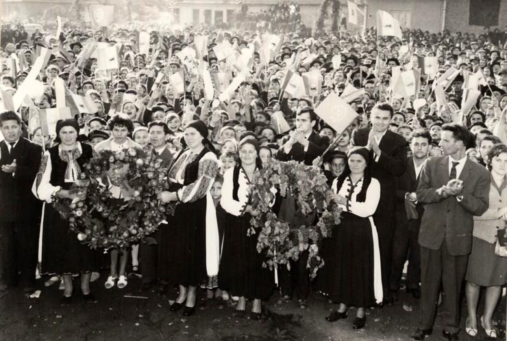 Vizita conducătorilor de partid şi de stat în regiunea Hunedoara (Galda de Jos) . (7-8 X 1966)