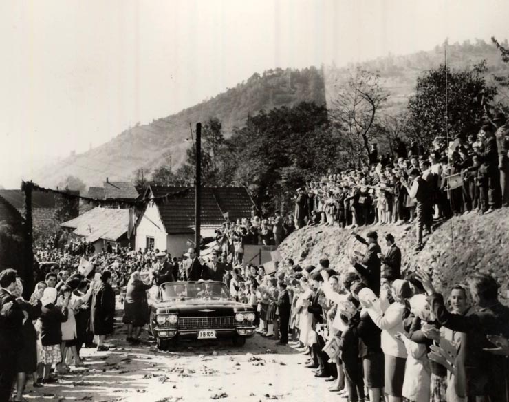 Vizita conducătorilor de partid şi de stat în regiunea Hunedoara (Petrila) . (7-8 X 1966)