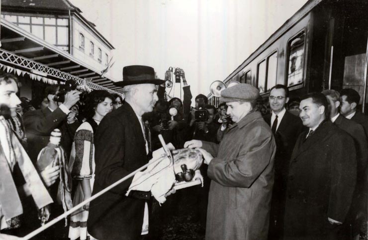 Vizita conducătorilor de partid şi de stat în regiunea Hunedoara (Teiuş) . (7-8 X 1966)