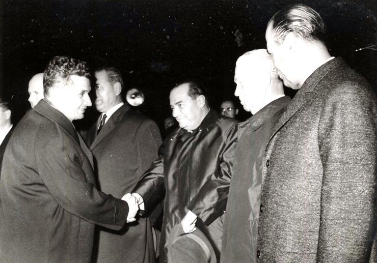 Înapoierea lui Nicolae Ceauşescu şi Ion Gheorghe Maurer de la Moscova. (21 X 1966)