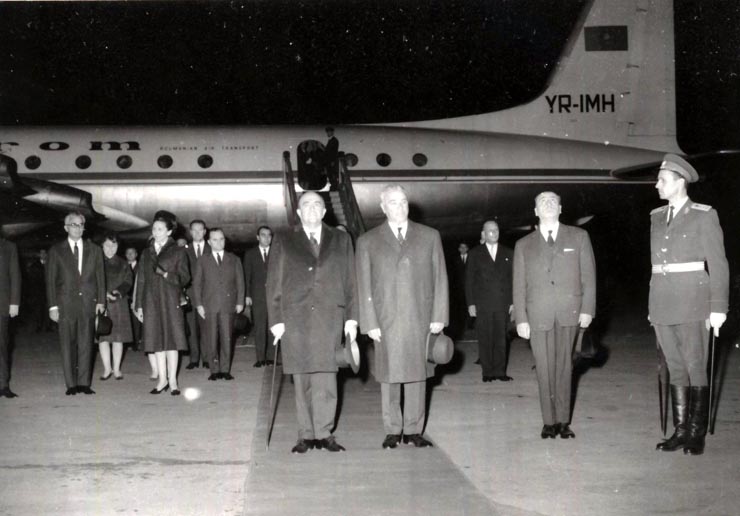 Sosirea primului ministru al Iranului, Amir Abbas Hoveida. (28 X 1966)