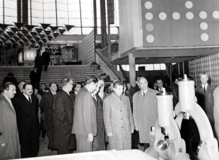 Vizita conducătorilor de partid şi de stat la expoziţia industrială a R.P. Bulgaria. (4 XI 1966)