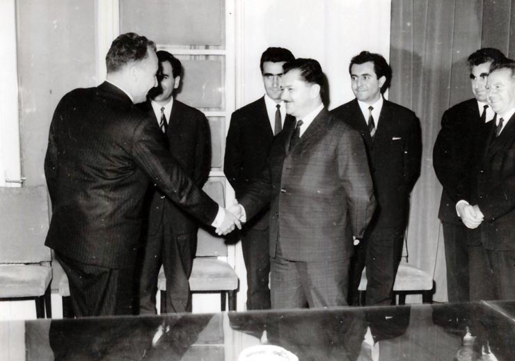 Semnarea protocolului privind schimburile de mărfuri şi de plăţi pe anul 1967 între R.S. România şi R.P. Bulgaria. (7 XI 1966)