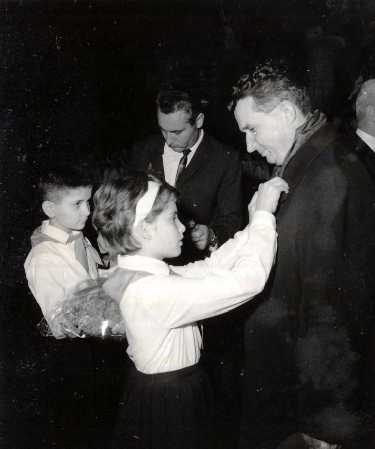 Aspect de la consfătuirea de constituire a Consiliului Naţional al Organizaţiei Pionierilor (Marea Adunare Naţională) . (11 XI 1966)