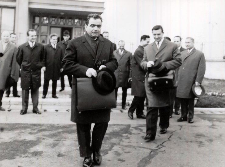 Aspect de la plecarea în Japonia a unei delegaţii a Partidului Comunist condusă de Mihai Dalea (21 XI 1966)