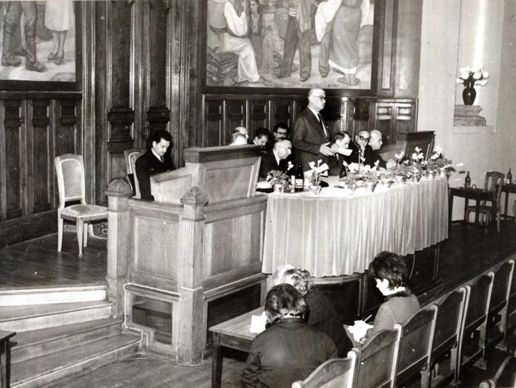 Aspect de la consfătuirea ce a avut loc la I.S.E. „V.I. Lenin”, referitor la perfecţionarea învăţământului superior economic. (1 XII 1966)