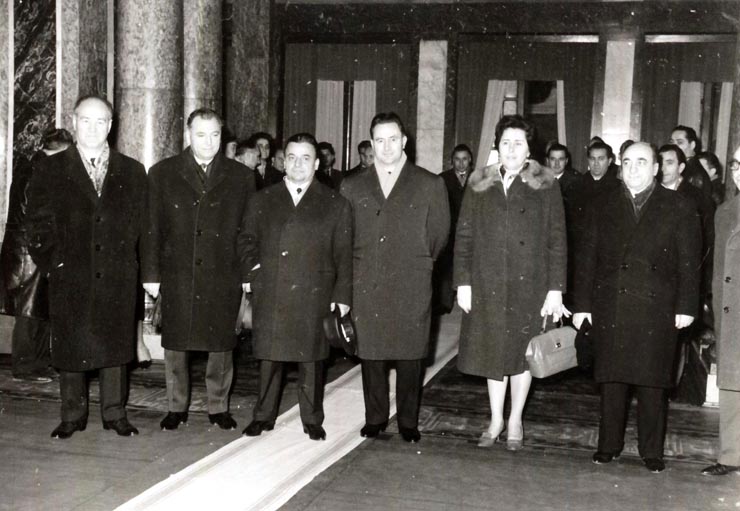 Întoarcerea delegaţiei sindicale române de la sesiunile Comitetului Executiv şi Consiliului General al Federaţiei Sindicale Mondiale de la Sofia (10 XII 1966)