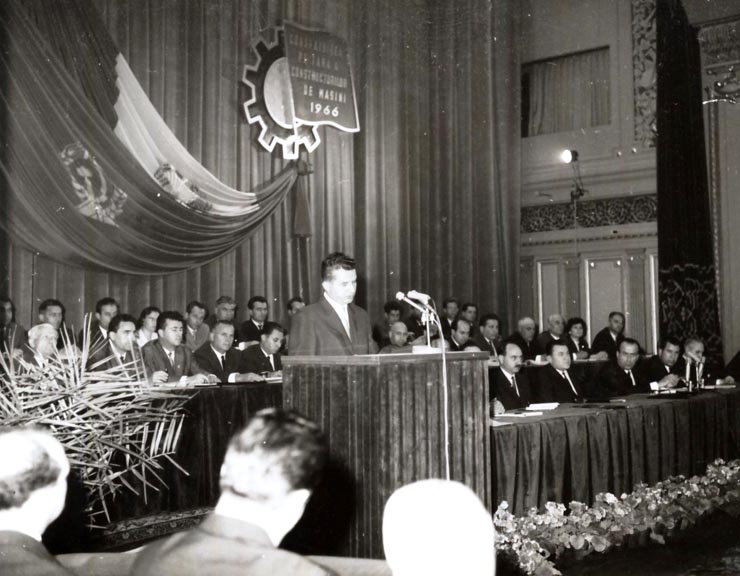 Aspect de la lucrările Consfătuirii pe ţară a constructorilor de maşini