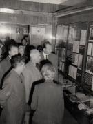 Aspect din timpul vizitei conducătorilor de partid şi de stat în regiunea Bacău (Casa memorială Sadoveanu de la Vobidenie)