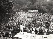 Aspect din timpul vizitei conducătorilor de partid şi de stat în regiunea Bacău (Cetatea Neamţului)