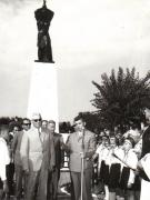 Aspect din timpul vizitei conducătorilor de partid şi de stat în regiunea Galaţi (Tişiţa)