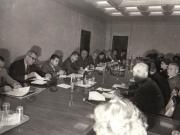 Aspect de la consfătuirea ce a avut loc la C.C. al P.C.R. cu cadrele medicale asupra problemelor privind creşterea natalităţii şi îmbunătăţirea măsurilor de ocrotire a mamei şi copilului