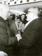 Aspect din timpul vizitei întreprinse în Tunisia de către Chivu Stoica, preşedintele Consiliului de Stat al R.S. România, la invitaţia preşedintelui Habib Burghiba(2 – 7 II 1967)