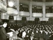 Nicolae Ceauşescu vorbind de la cea de a VI-a Conferinţă a Uniunii Asociaţiilor Studenţilor din R.S. România (Sala M.A.N.)(20-21 II 1967)