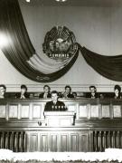 Nicolae Ceauşescu vorbind de la cea de a VI-a Conferinţă a Uniunii Asociaţiilor Studenţilor din R.S. România (Sala M.A.N.)(20-21 II 1967)