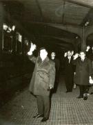 Membrii delegaţiei Uniunii Comuniştilor din Iugoslavia, conduşi la plecarea spre ţară de către Paul Niculescu – Mizil. (30 III 1967)