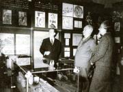 Aspect din timpul vizitei întreprinse la Muzeul de Istorie al Partidului Comunist, a Mişcării Revoluţionare şi Democratice din România de către Luigi Longo, secretar general al Partidului Comunist Italian(3 IV 1967)