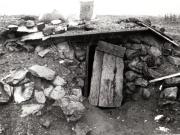 Locuinţă de miner din Valea Jiului (Un bordei săpat în munte) (1944 noiembrie 24).