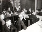 Gheorghe Gheorghiu-Dej participă la o şedinţă cu delegaţii muncitorilor mineri din Valea Jiului (Petroşani) (1944 noiembrie 24).