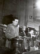 Bucureşti, septembrie 1952. Nicolae Ceauşescu vorbind la cea de a XIII-a sesiune a Marii Adunări Naţionale, cu prilejul votării Constituţiei Republicii. (sept. 1952)