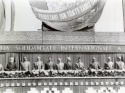 1 mai 1960. Nicolae Ceauşescu în tribuna oficială din Piaţa Aviatorilor – Bucureşti, cu prilejul sărbătoririi Zilei Internaţionale a Oamenilor Muncii. (1 mai 1960)