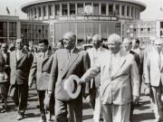 Bucureşti – Aeroportul Băneasa. Plecarea delegaţiei P.C.U.S., care a participat la lucrările celui de al VIII-lea Congres al P.C.R., iunie 1960. (iunie 1960)