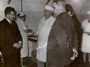 Februarie 1965. Nicolae Ceauşescu vizitează liceul „Nicolae Bălcescu” din Piteşti. (febr.1965)