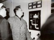 Nicolae Ceauşescu şi alţi conducători de partid şi de stat la Piteşti, cu prilejul vizitării Hidrocentralei de pe Argeş (inaugurarea) şi a altor obiective. (1966)