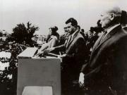 Nicolae Ceauşescu expunând cuvântarea cu prilejul împlinirii a 5 decenii de la Epopeea Naţională de la Mărăşeşti. (12 august 1967)