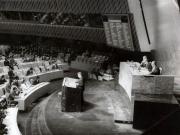 Nicolae Ceauşescu prezentându-şi expunerea la Sesiunea anuală a O.N.U. – oct.1970. (oct.1970)