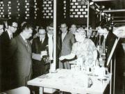Membri ai conducerii de partid şi de stat vizitând expoziţia industrială japoneză de la Bucureşti. (29 mai 1967)