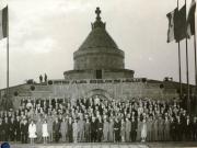 Aspecte de la aniversarea a 50 de ani de la eroicele bătălii ale armatei române, din vara anului 1917. (Mausoleul de la Mărăşeşti, 16 august 1967)