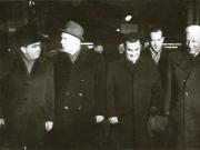 Paul Niculescu-Mizil la plecarea spre Budapesta, unde, la invitaţia P.M.S.U., va face o vizită de prietenie.(18 ianuarie 1968)