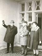 Plecarea lui Ioseph Turf, membru al Biroului Politic al Partidului Comunist din Belgia,  Pe aeroportul Băneasa a fost condus de Paul Niculescu Mizil şi Ghizela Vass. (31 ianuarie 1968)