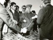 Nicolae Ceauşescu, Iosif Banc şi Manea Mănescu vizitează zonele îndiguite din Lunca Dunării, la Greaca. (22 iunie 1968)