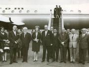 Delegaţia parlamentară iranienă, în frunte cu ing. Sharif Emami, preşedintele Senatului, este întâmpinată pe aeroportul Băneasa de Ştefan Voitec, Mia Groza ş.a.(27 iunie 1968) 