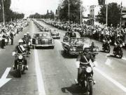 Sosirea în Capitală a preşedintelui tunisian, Habib Bourguiba, care, la invitaţia preşedintelui Consiliului de Stat, Nicolae Ceauşescu, face o vizită în ţara noastră. (9-15 iulie 1968)