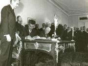 Nicolae Ceauşescu şi Ludvik Svoboda la solemnitatea Tratatului de prietenei, colaborare şi asistenţă mutuală între România şi Cehoslovacia. (16 august 1968)