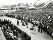 Aspect de la Adunarea populară din Piaţa Obor, cu prilejul sărbătoririi Zilei Recoltei la Bucureşti. (6 octombrie 1968)