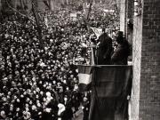 Gh. Gheorghiu Dej  vorbind la marele miting al oamenilor muncii din curtea Atelierelor C.F.R. Griviţa, cu prilejul împlinirii a 12 ani de la marile lupte ale muncitorilor ceferişti şi petrolişti.(16 februarie 1945)