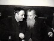 Gh. Gheorghiu Dej şi preotul Popescu Moşoaia la o întâlnire F.N.D. în anul 1945 (sala Florida).(4 martie 1945)