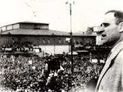 Gh. Gheorghiu Dej vorbind la manifestaţia F.D.P din Piaţa Naţiunii.(6 martie 1945)