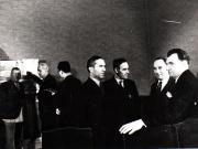 Primul Consiliu de Miniştrii al noului cabinet. În fotografie Gh. Gheorghiu Dej, P.Constantinescu Iaşi, L.Rădăceanu, sala Marii Adunări Naţionale (Zăroni, acad. Gh. Nicolau, Lucreţiu Pătrăşcanu).(6 martie 1945