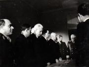 Gheorghe Gheorghiu Dej, P. Groza, Gh. Tătărescu ş.a. în vizită la Legaţia Sovietică cu prilejul reunirii Nordului Transilvaniei cu România democratică (Vasiliu Răscanu, acad.Nicolau Gh.,Vişinschi).(11 martie 1945)