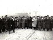 Întoarcerea în Capitală a membrilor guvernului care au participat la festivităţile organizate la Cluj cu prilejul reunirii Nordului Transilvaniei cu România democratică (aspecte din Piaţa Gării de Nord) (A.I.Vişinschi, Petru Groza, Gh. Gheorghiu Dej, Bîgu Vasile).(14 martie 1945)