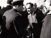 Gheorghe Gheorghiu Dej se întreţine cu General Susaicov, cu prilejul festivităţilor de 9 Mai, ziua victoriei asupra fascismului.(9 mai1945)