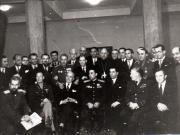 Gheorghe Gheorghiu Dej la recepţia Comisiei aliate de control, cu prilejul zilei de 9 Mai 1945, ziua victoriei împotriva fascismului (Pavlov Bogdenco, Petru Groza, Gh. Tătărescu,general colonel Susaicov Gh. Tătărescu, Gh.Gheorghiu Dej, Ştefan Voitec, Lt.general Vinogradov, Teohari Georgescu, preot Burducea, Petre Constantinescu Iaşi, general Vasiliu Răşcanu, prof. G. Nicolau).(9 mai 1945)