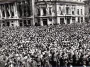 Aspecte de masă de la manifestaţia de 10 Mai 1945.(10 mai 1945)